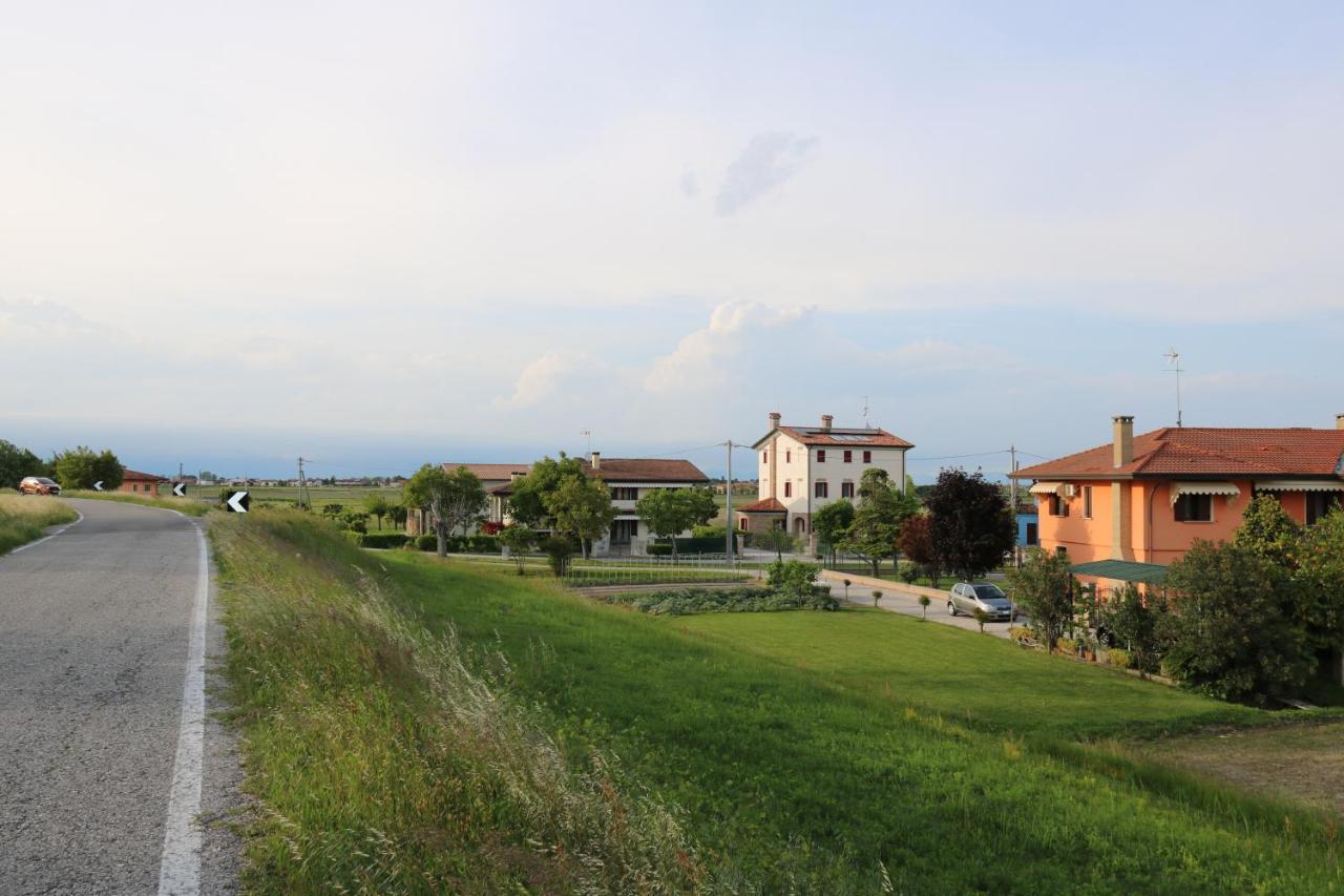 Casa Al Piave - Appartamento A 5 Km Dal Mare Eraclea Exterior photo